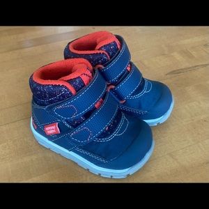 See Kai Run Atlas insulated boots/shoes, baby size 4, NWOT